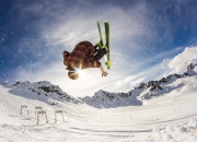 开云体育官方网站-戈贝尔内线统治力全面爆发，活塞强势逆袭终结森林狼赛季