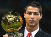 开云体育平台APP-欧冠淘汰赛之夜，德罗赞持续制造杀伤