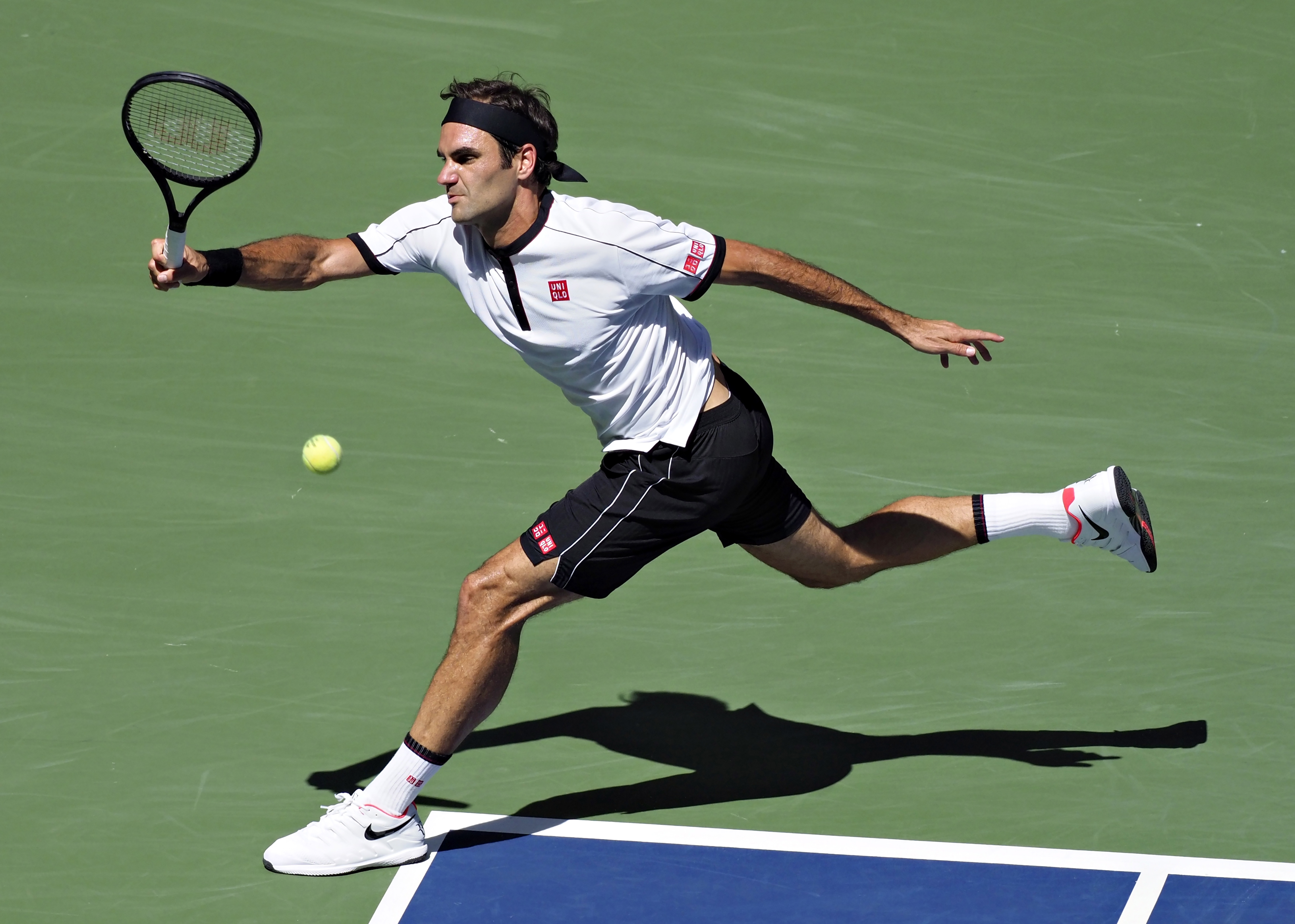 德国网球队鏖战美国网球队,费德勒高光表现的简单介绍 德国网球队鏖战美国网球队,费德勒高光表现的简单介绍