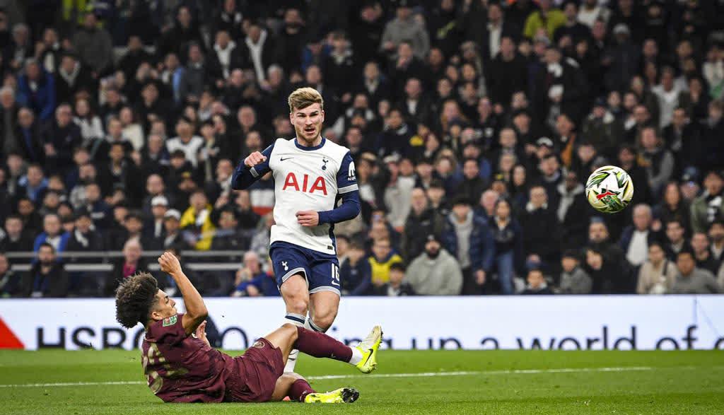 关于热刺主场失利,球队陷入连败泥潭的信息 关于热刺主场失利,球队陷入连败泥潭的信息