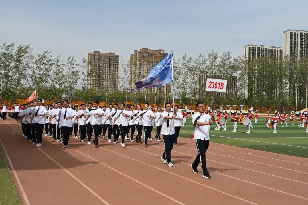 运动激情迸发,球队一鼓作气取胜的简单介绍 运动激情迸发,球队一鼓作气取胜的简单介绍