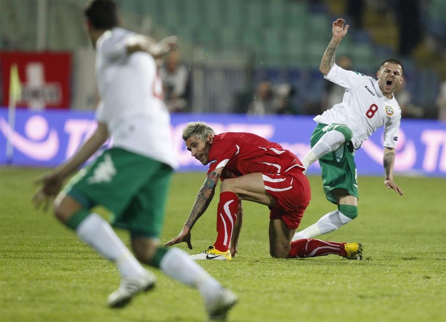 瑞士客场战平保加利亚，领跑小组