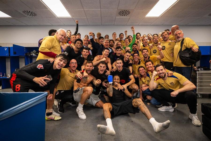 国际比赛中球队取得历史性胜利 国际比赛中球队取得历史性胜利