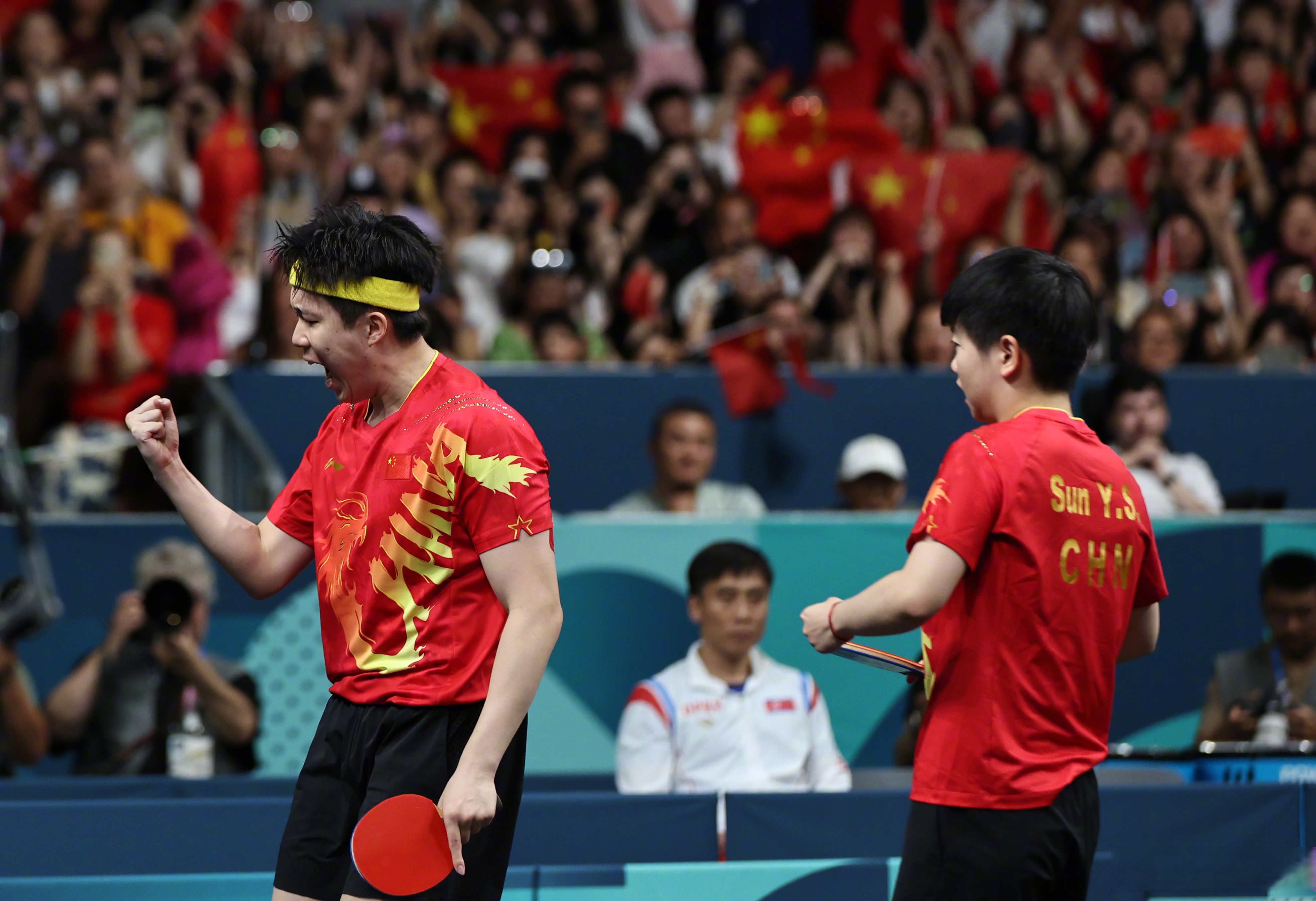 包含乒乓球比赛节奏紧凑,选手们奋力争胜勇斗的词条 包含乒乓球比赛节奏紧凑,选手们奋力争胜勇斗的词条