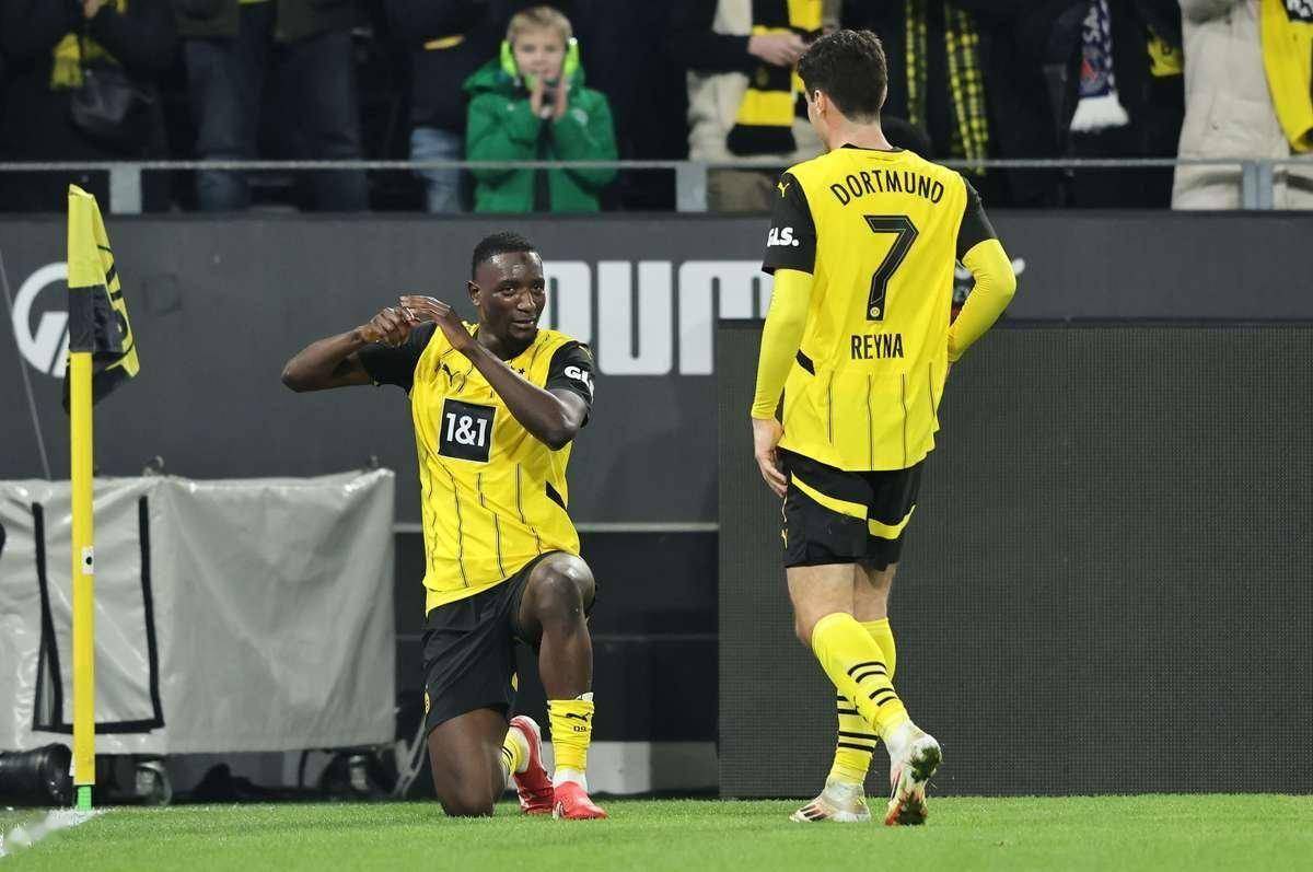 多特蒙德主场告捷,全力冲击联赛冠军 多特蒙德主场告捷,全力冲击联赛冠军