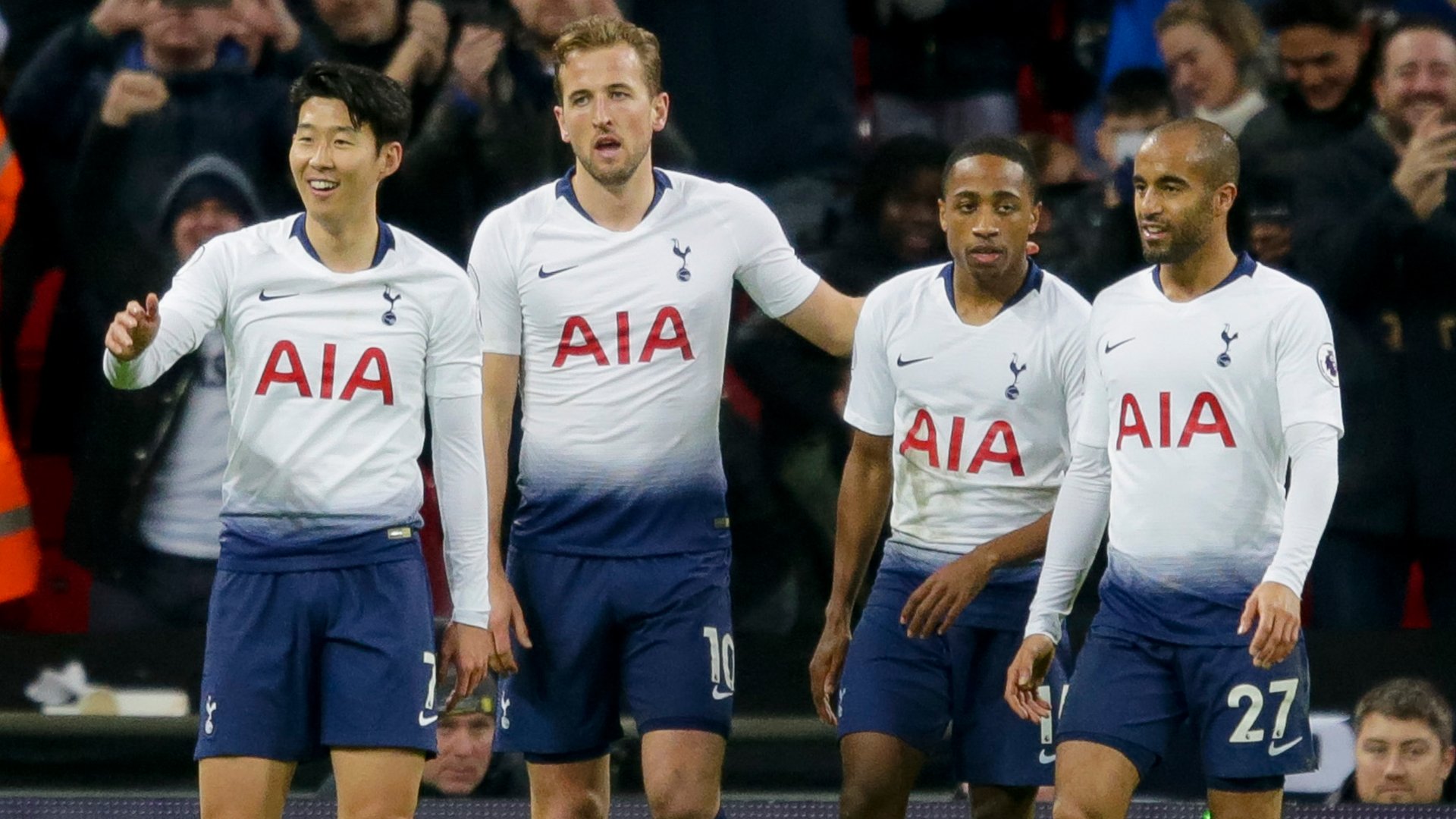 包含墨西哥完胜中国，孙兴慜状态火热的词条